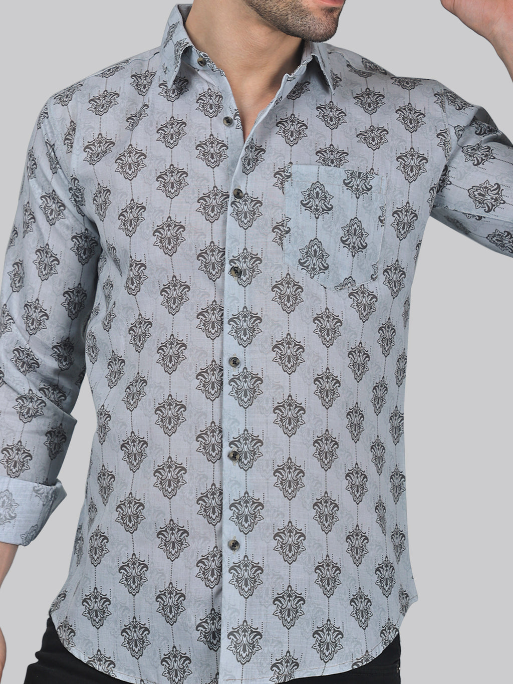 Are there specific seasons or climates in which Oxford cotton shirts are particularly favored?