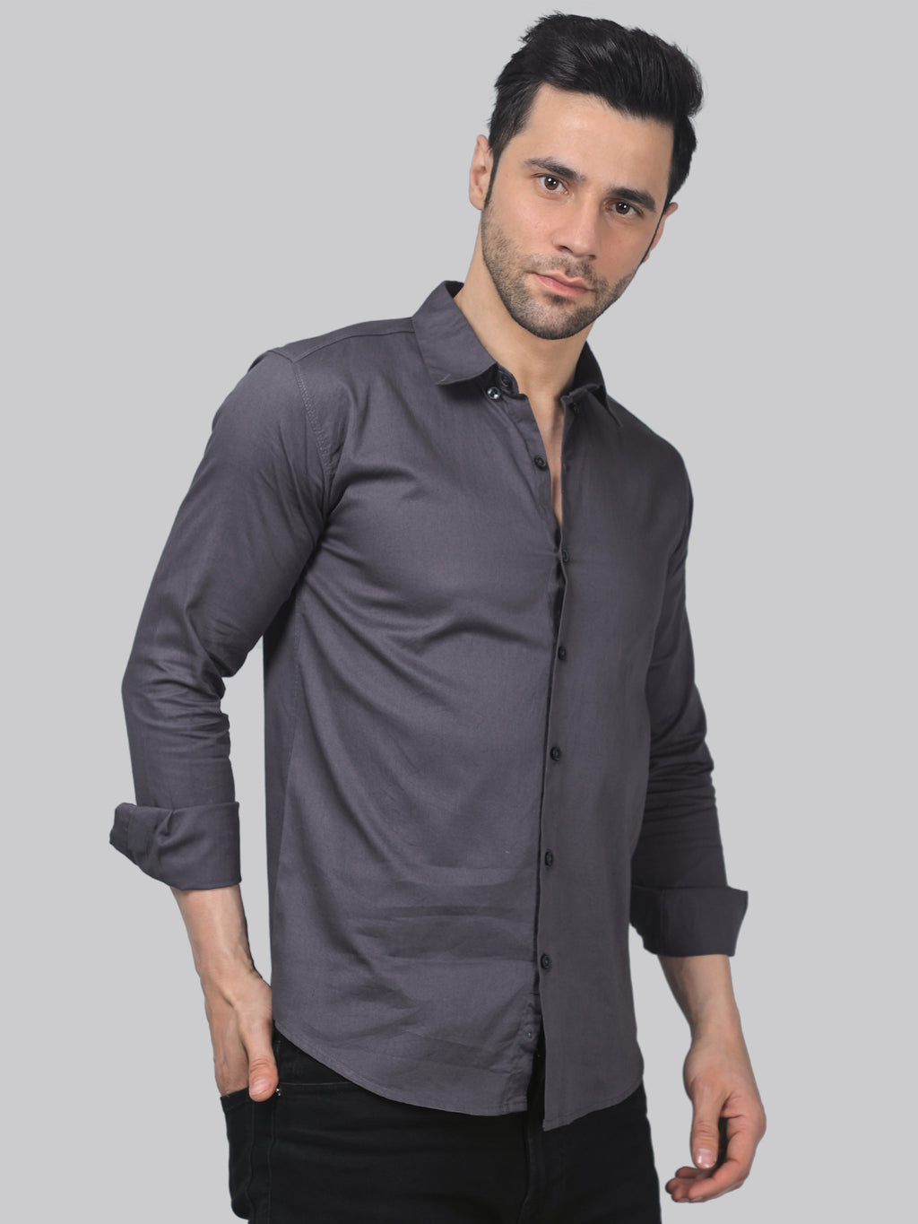 What distinguishes a button-down collar from other collar styles in Oxford cotton shirts?