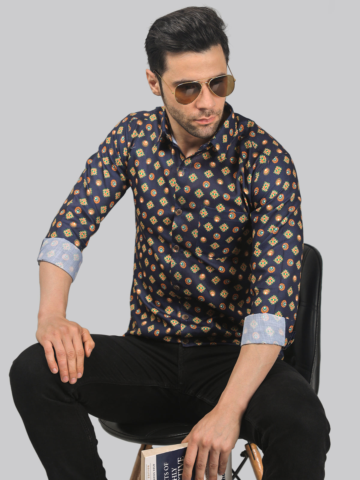 Are poplin fabric shirts prone to wrinkling, and if so, how can this be minimized?