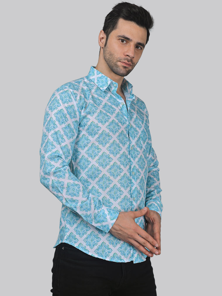 What distinguishes a slim fit Oxford cotton shirt from a regular fit?