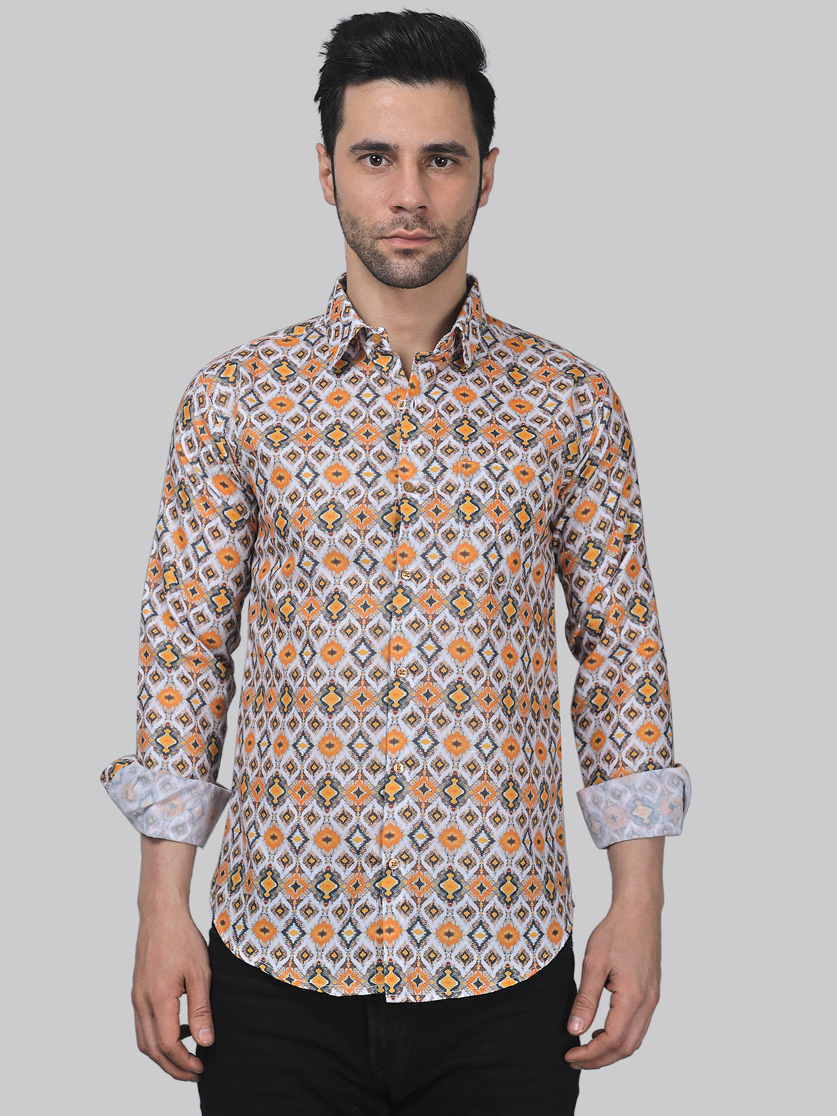 What are some common collar styles found in Oxford cotton shirts?