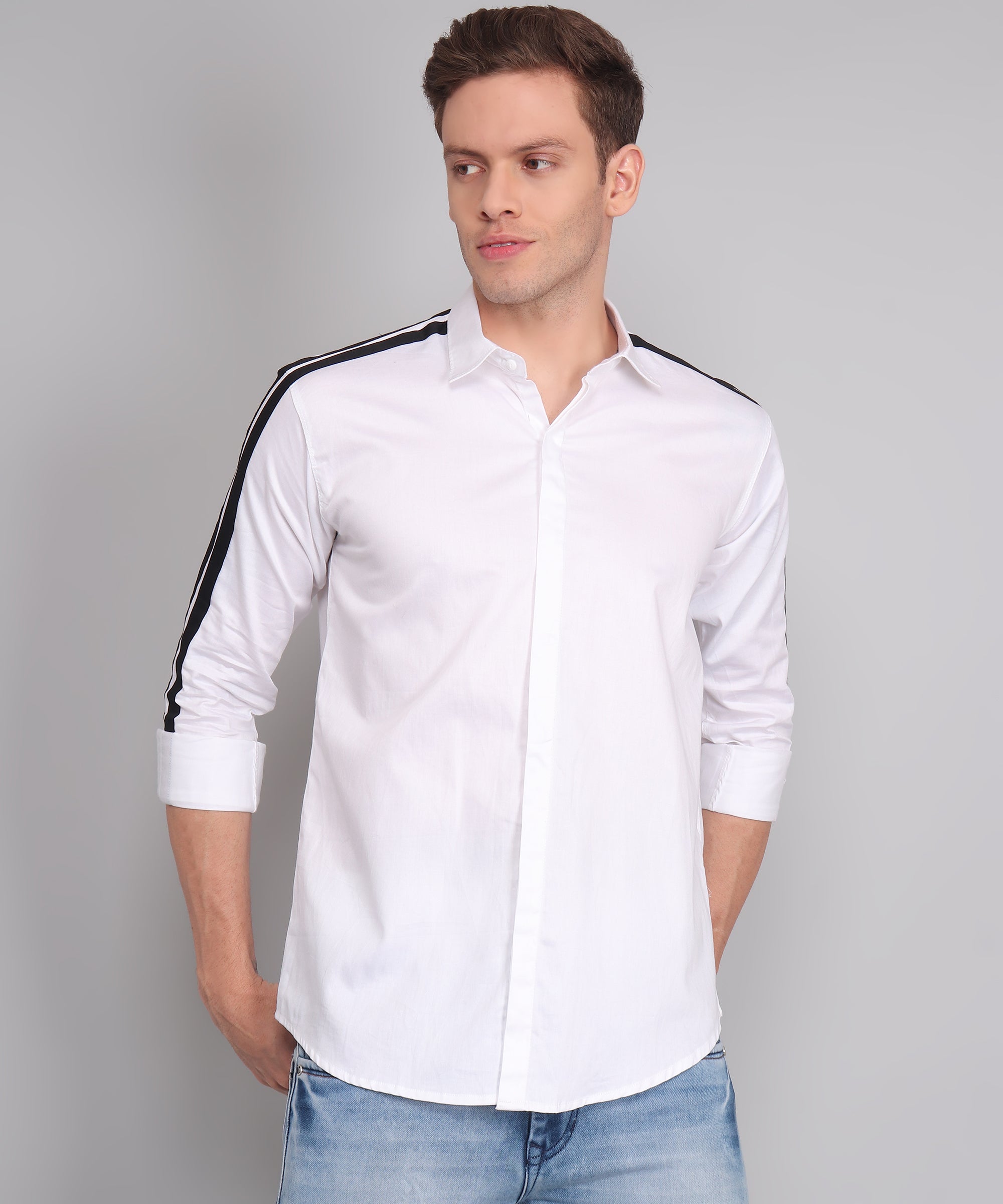 Harmony in Fibers: Exploring the Timeless Allure of Blended Linen Fabric Shirts