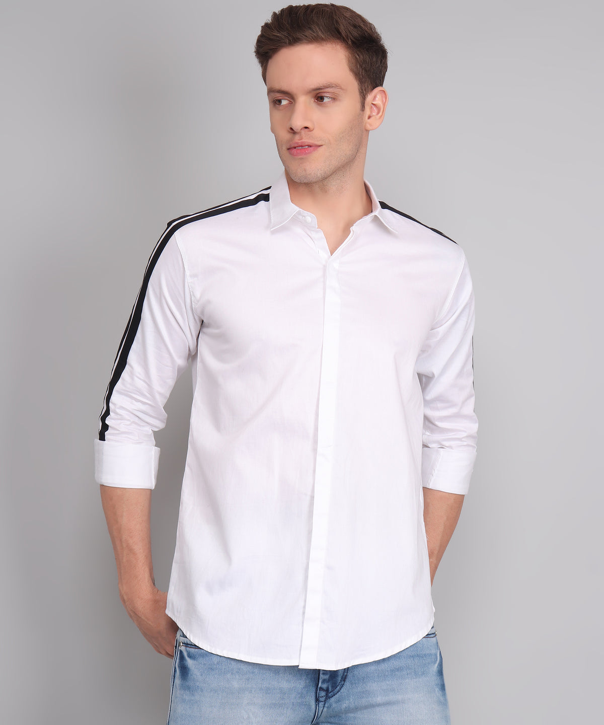 Harmony in Fibers: Exploring the Timeless Allure of Blended Linen Fabric Shirts