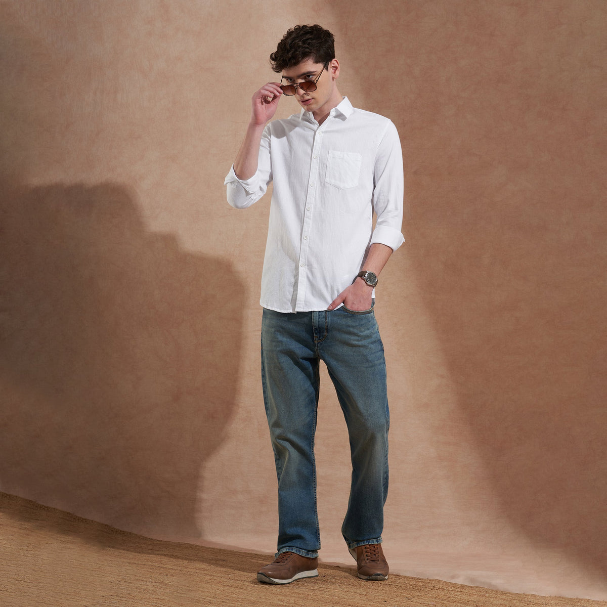Men wearing a white solid spread-collar shirt for an undershirt and opacity guide