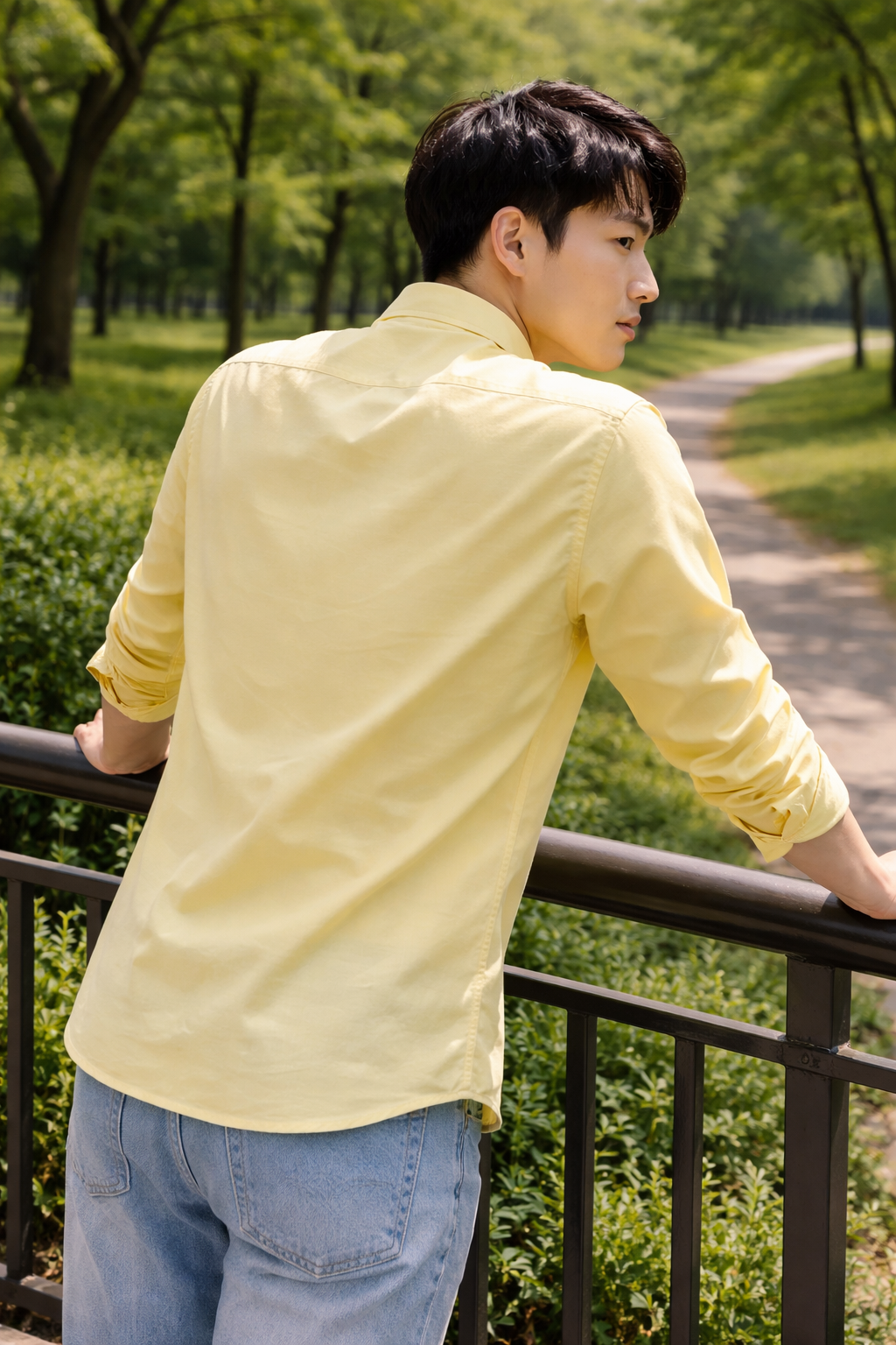 Men's light yellow slim-fit casual shirt, product view