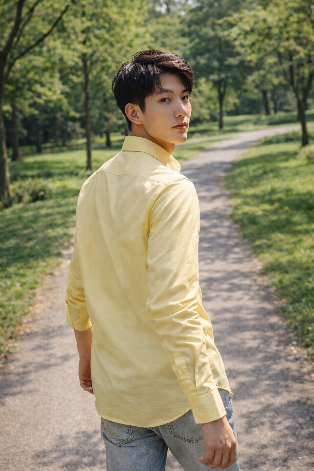 Men's light yellow slim-fit casual shirt, product view