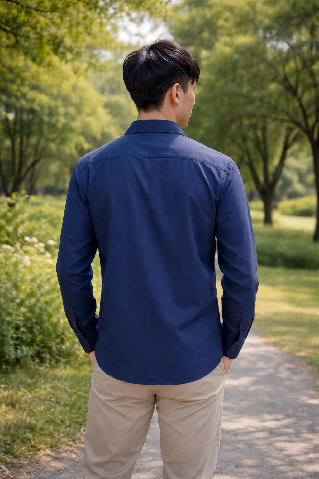 Men's navy blue slim-fit casual shirt, product view