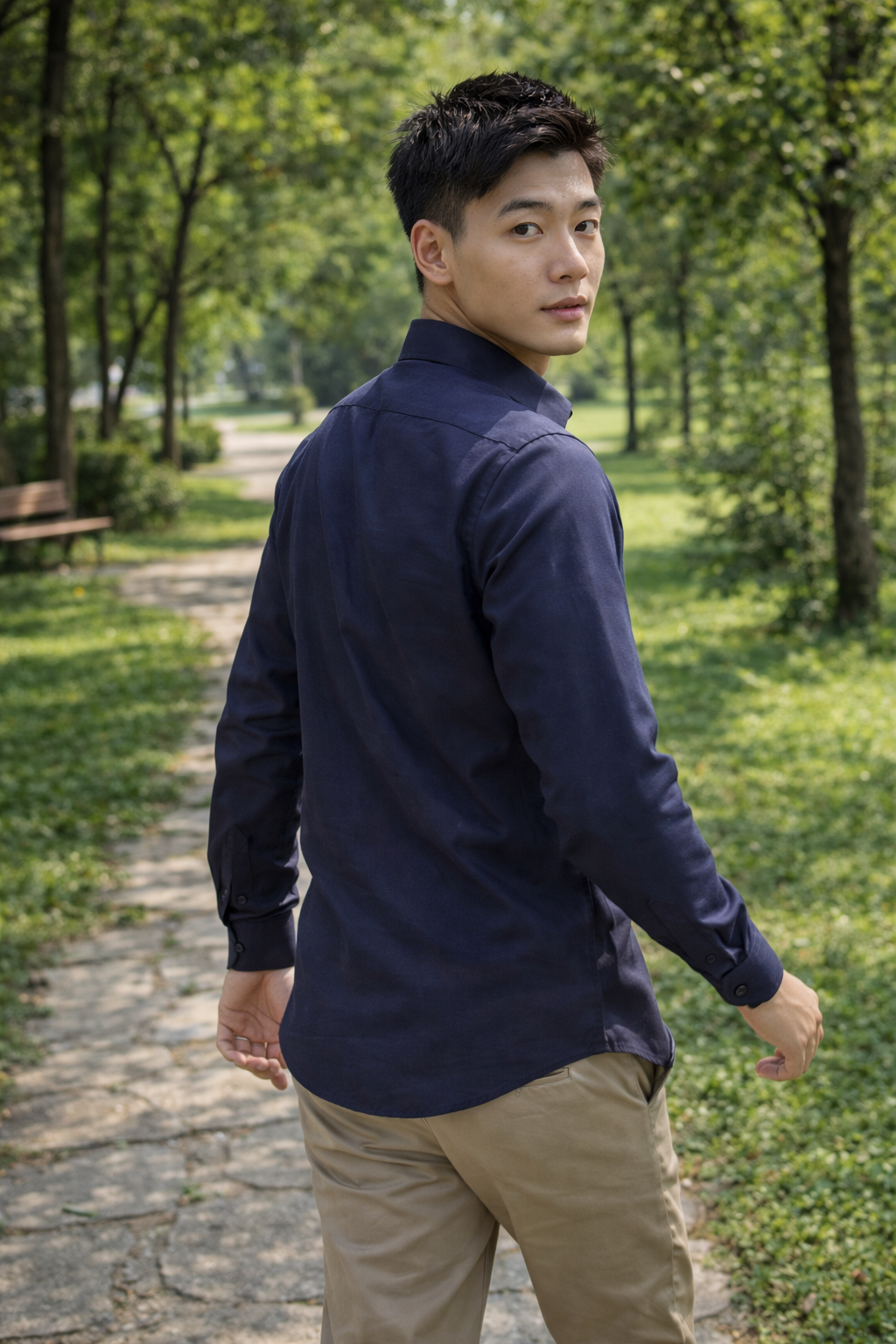 Men's dark blue slim-fit casual shirt, product view