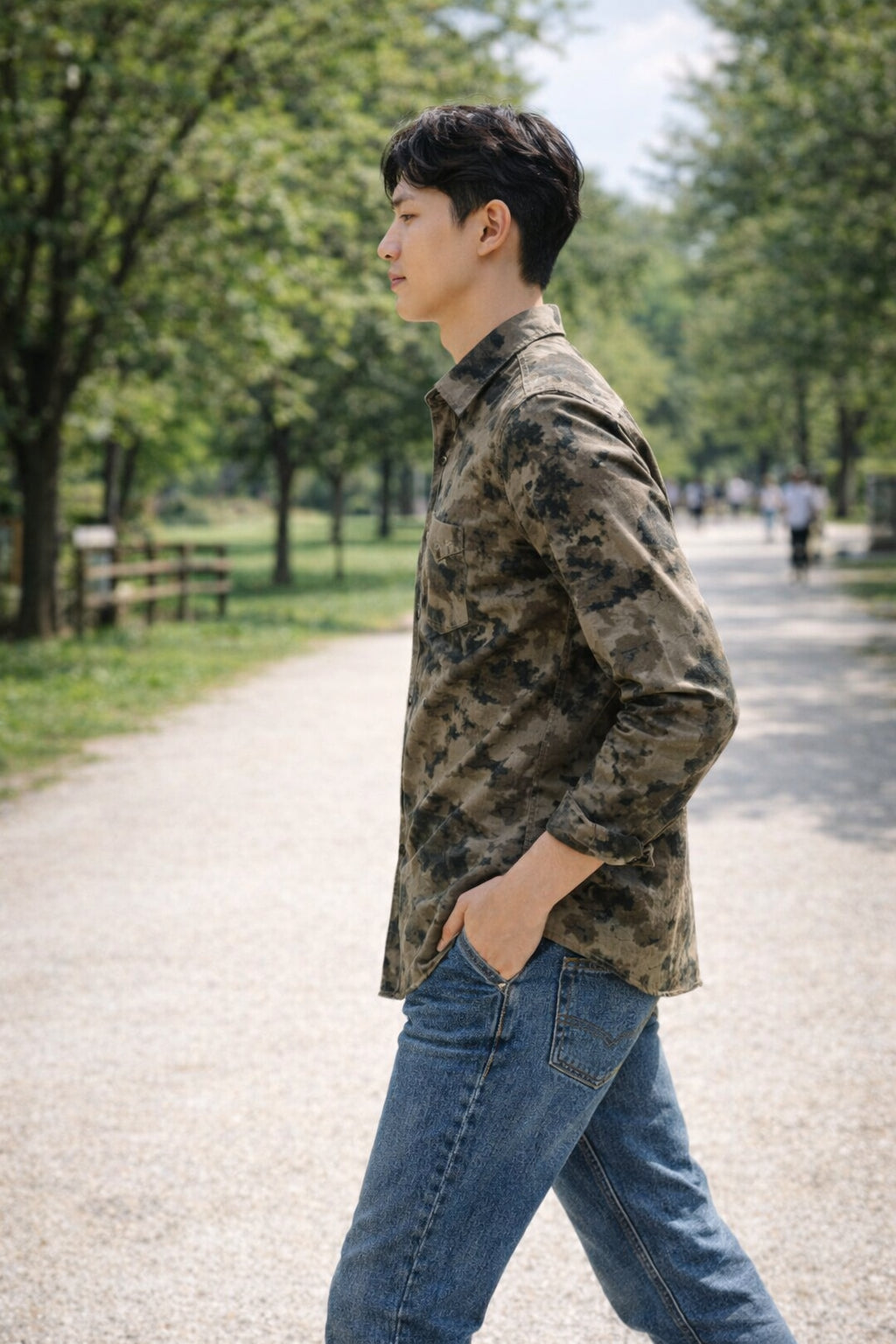 Men Brooklyn Printed Slim Fit Casual Shirt - TB_2107