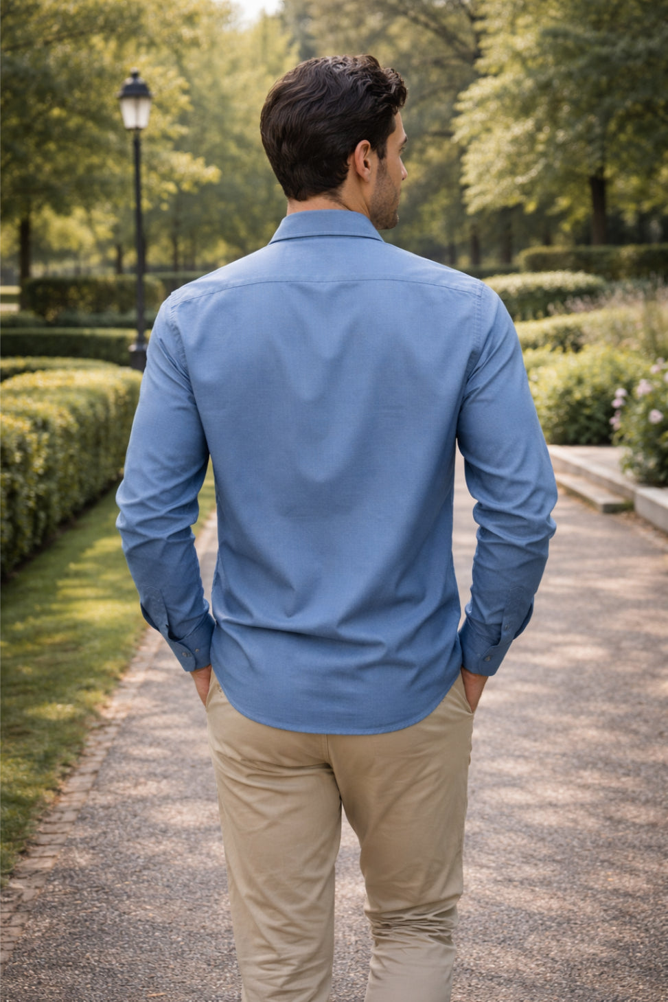 Men's light blue solid slim-fit shirt, product view