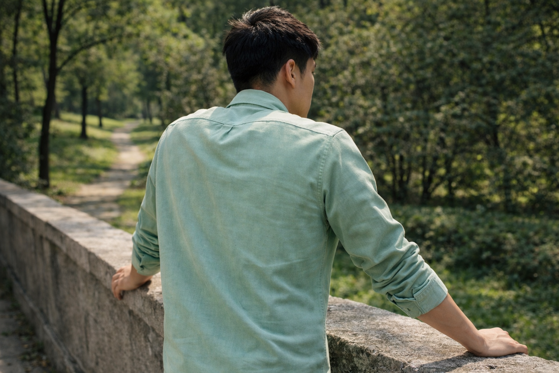 Men's mint green slim-fit casual shirt, product view