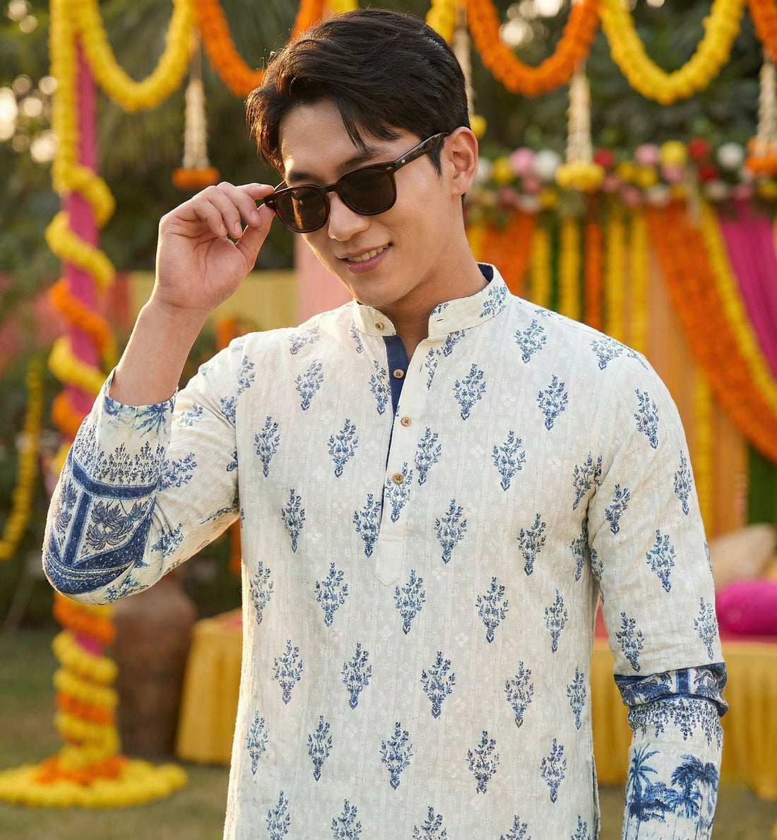 Men’s Cream & Blue Ethnic Motif Printed Kurta