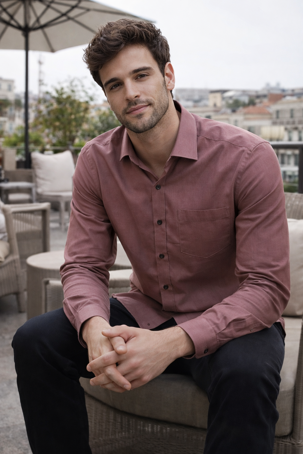 Men Mauve Solid Spread Collar Slim Fit Casual Shirt