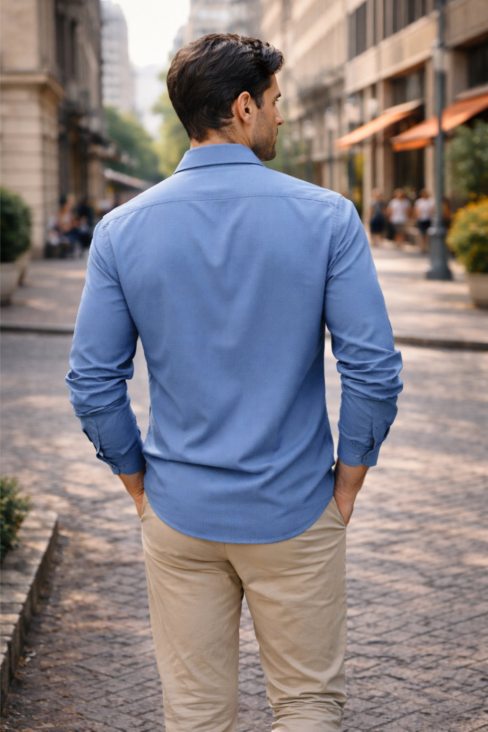 Men's light blue solid slim-fit shirt, product view