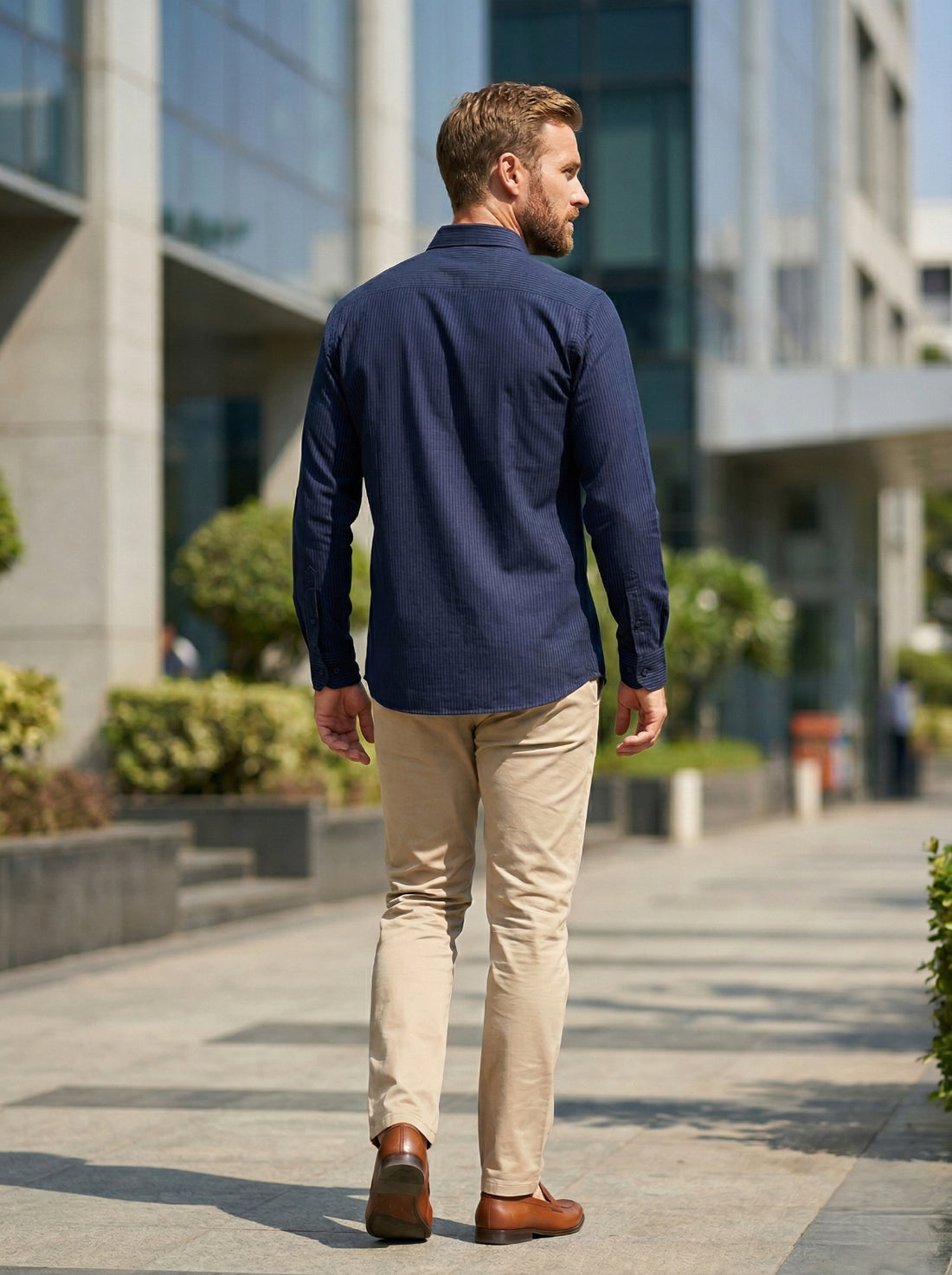 Men Navy Blue Textured Striped Slim Fit Casual Shirt