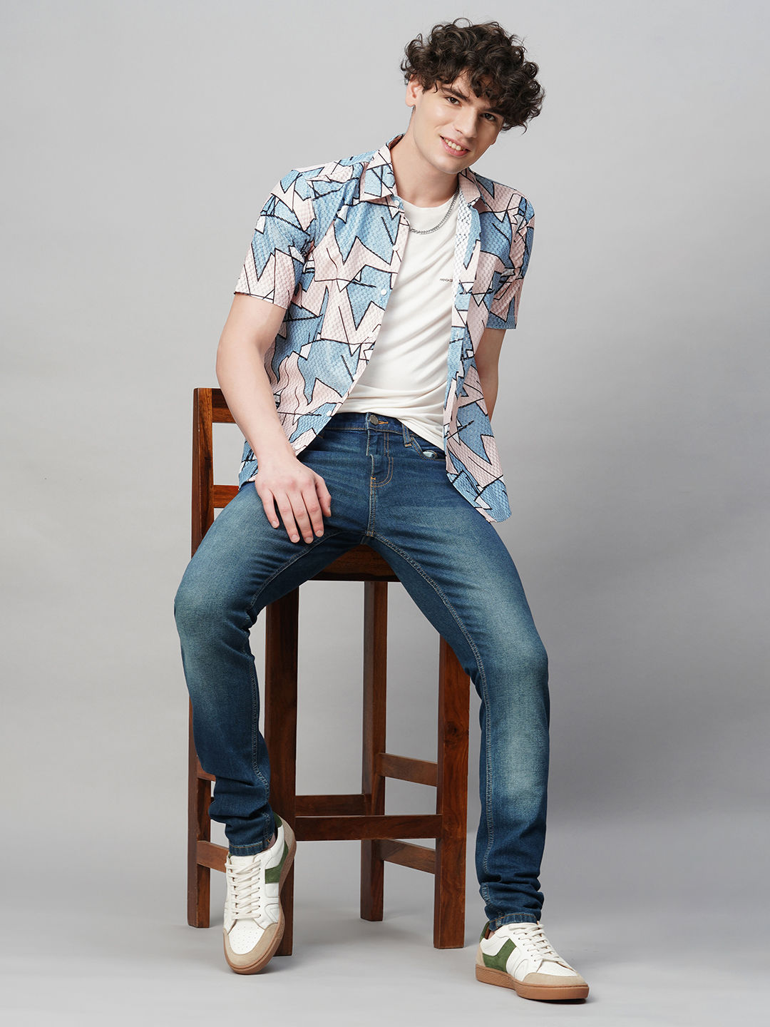 Laidback Cotton Blend Printed Half Sleeves Shirt for Men