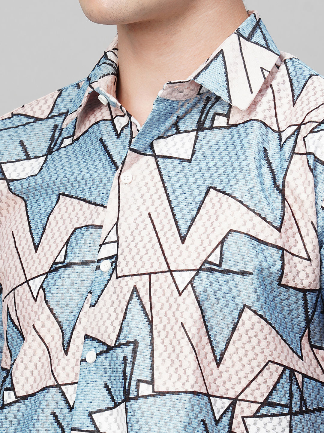 Laidback Cotton Blend Printed Half Sleeves Shirt for Men
