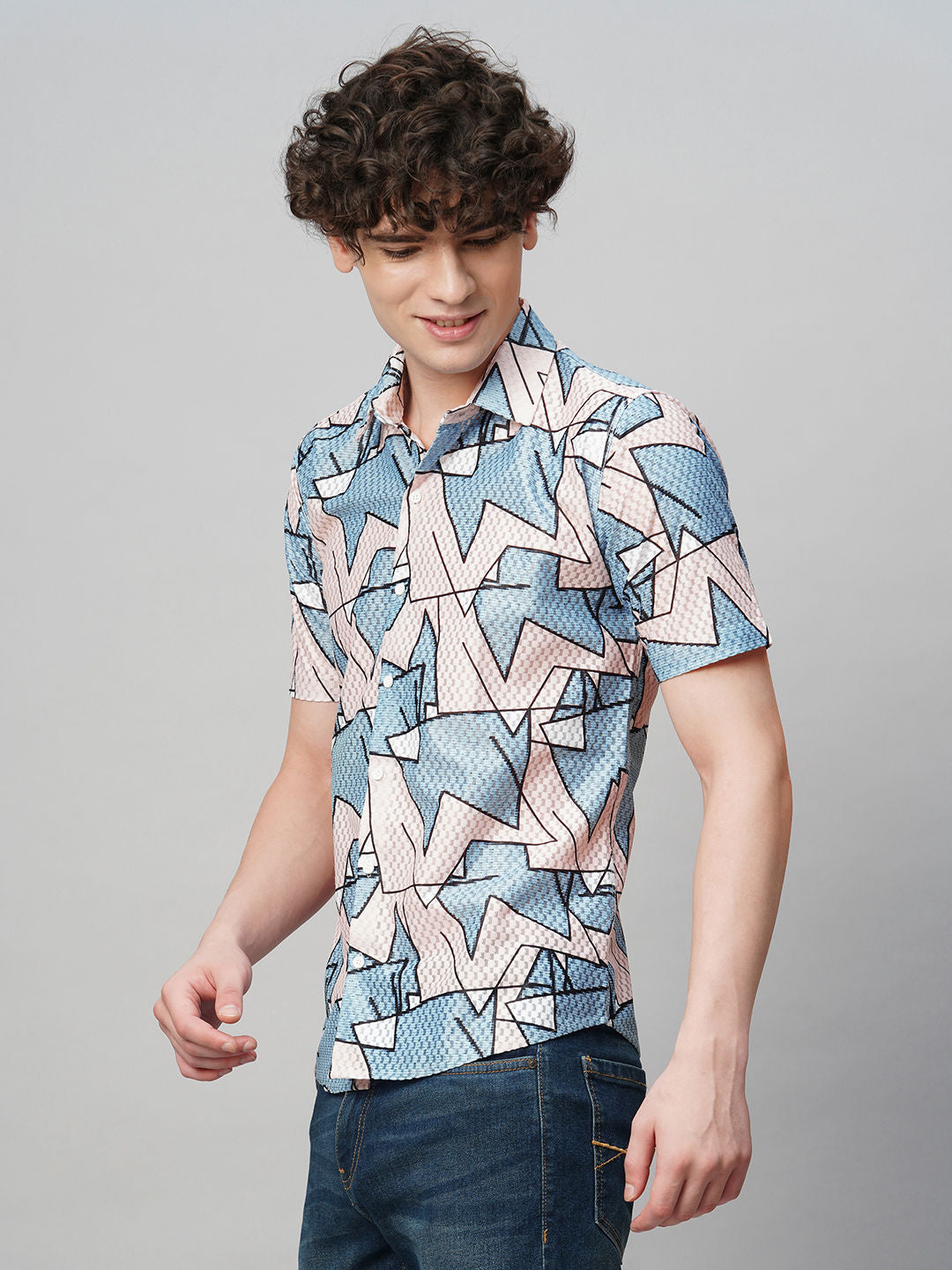 Laidback Cotton Blend Printed Half Sleeves Shirt for Men
