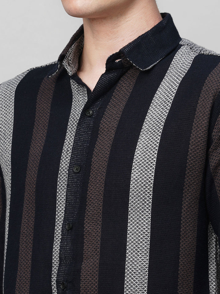 Cultured Crochet Striped Half Sleeves Men's Shirt