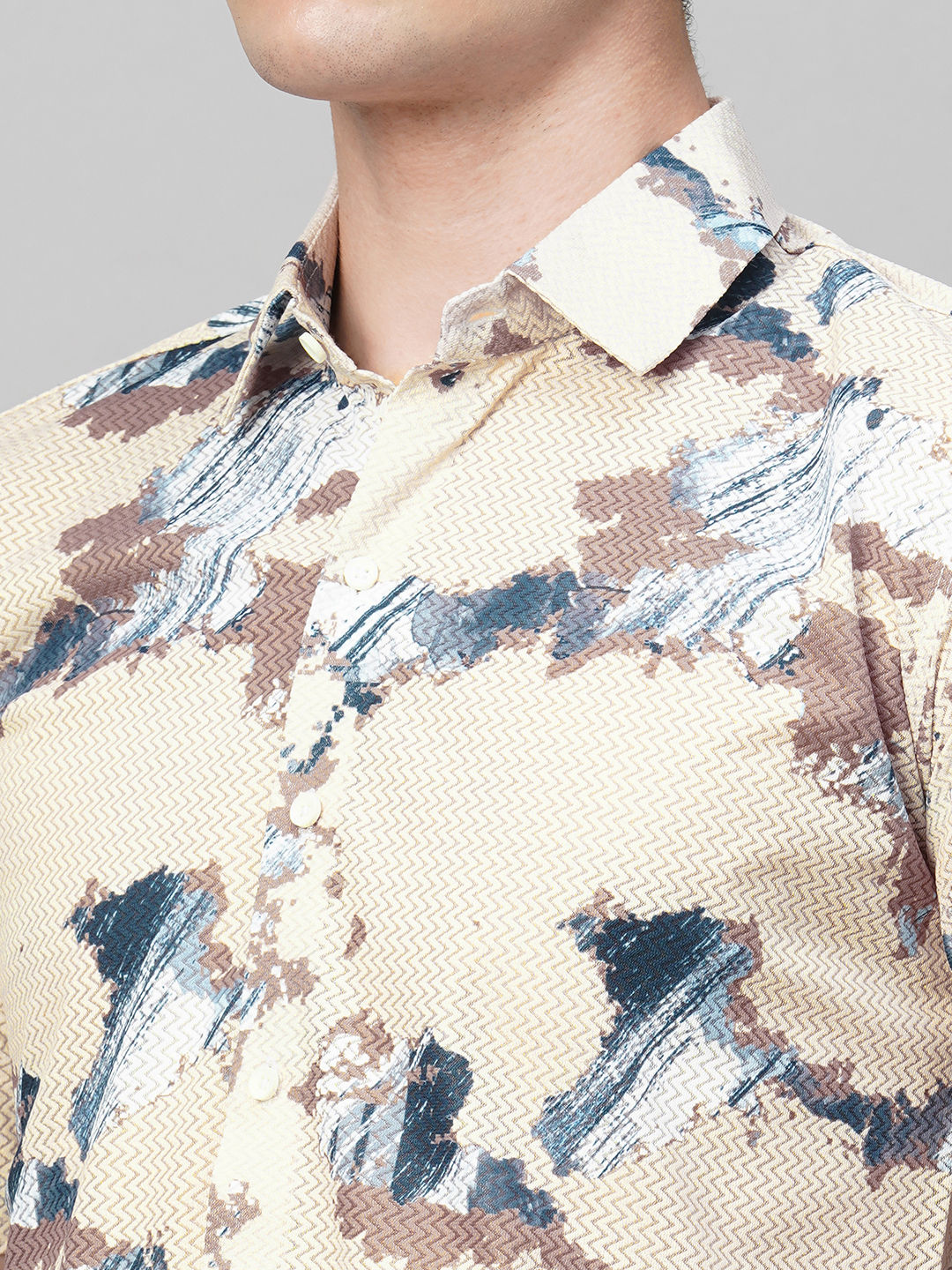 Breezy Cotton Blend Printed Half Sleeves Shirt for Men