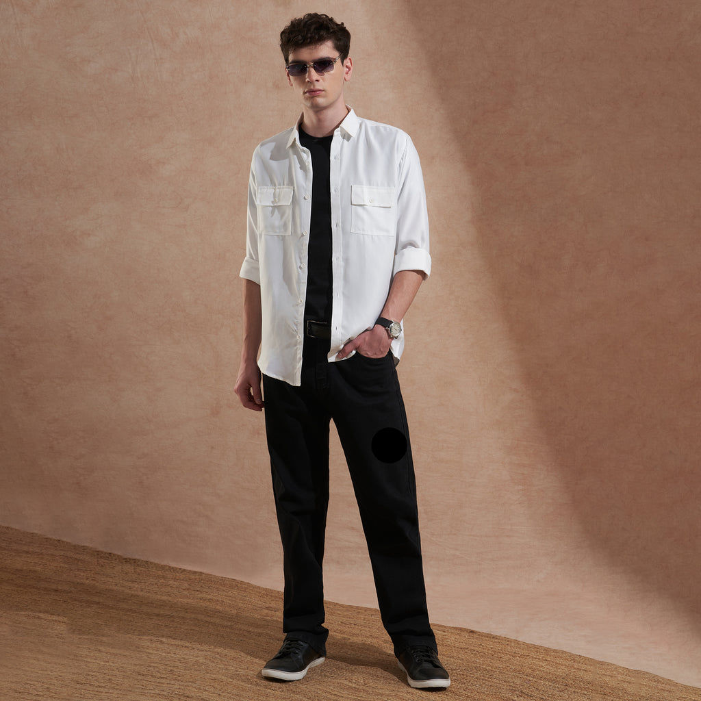 Men White Solid Spread Collar Slim Fit Casual Shirt with Dual Flap Pockets
