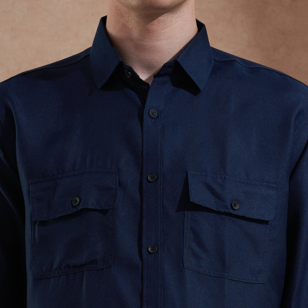 Men Navy Blue Solid Spread Collar Slim Fit Casual Shirt with Dual Flap Pockets