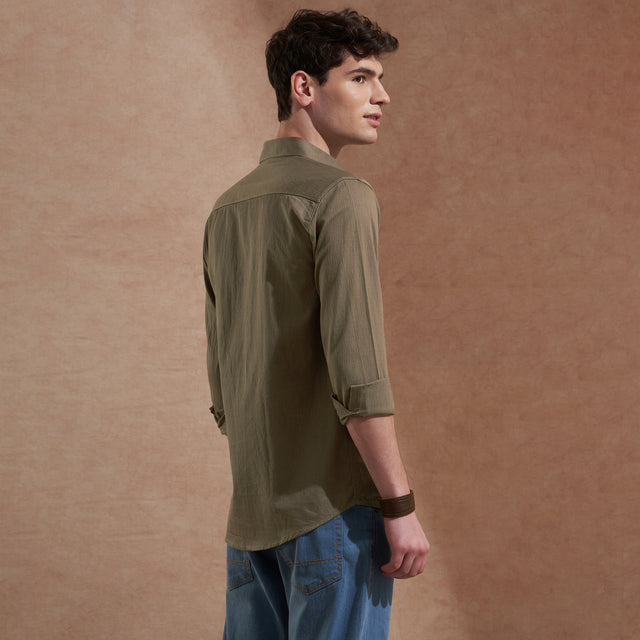 Men Olive Brown Solid Spread Collar Slim Fit Casual Shirt
