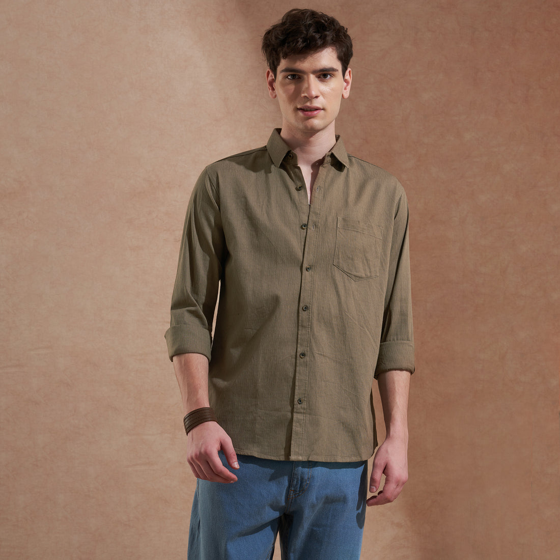 Men Olive Brown Solid Spread Collar Slim Fit Casual Shirt