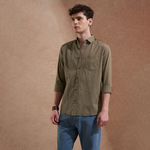 Men Olive Brown Solid Spread Collar Slim Fit Casual Shirt