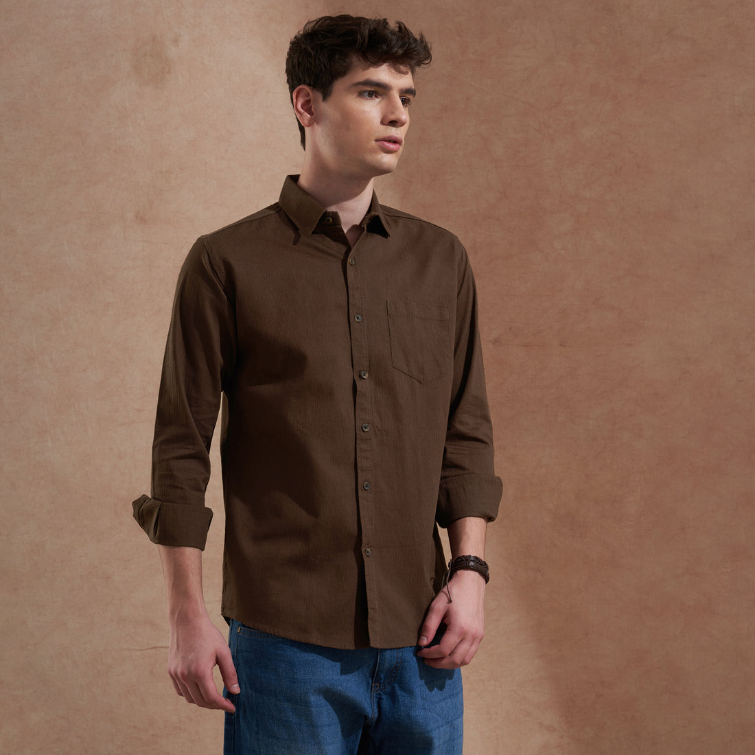 Men Dark Brown Solid Spread Collar Slim Fit Casual Shirt