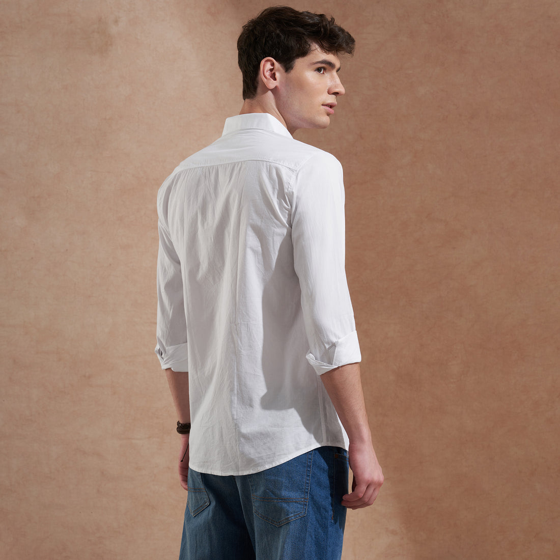 Men’s white spread-collar shirt product view