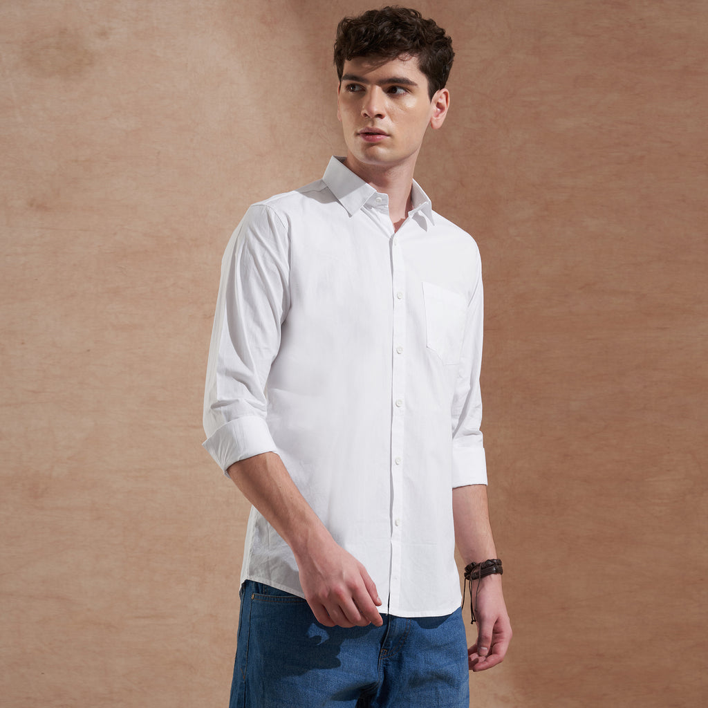 Men White Solid Spread Collar Slim Fit Casual Shirt