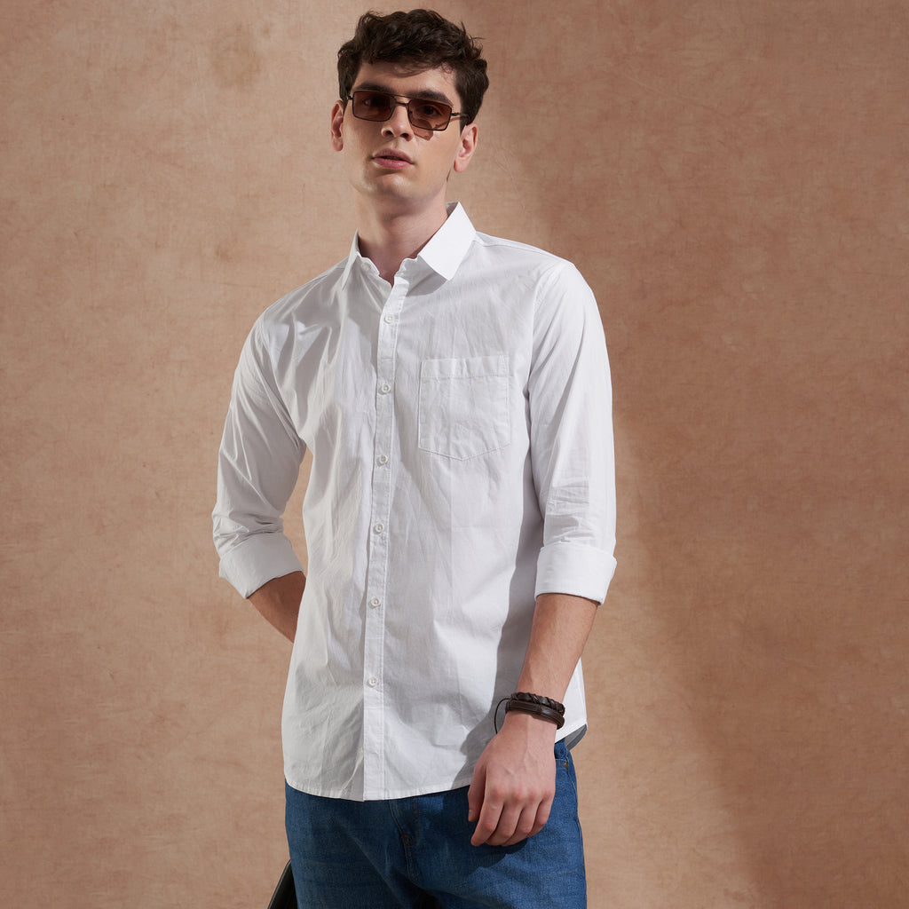 Men White Solid Spread Collar Slim Fit Casual Shirt