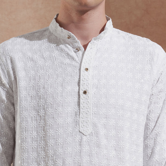 Men’s White Chikankari Embroidered Cotton Kurta