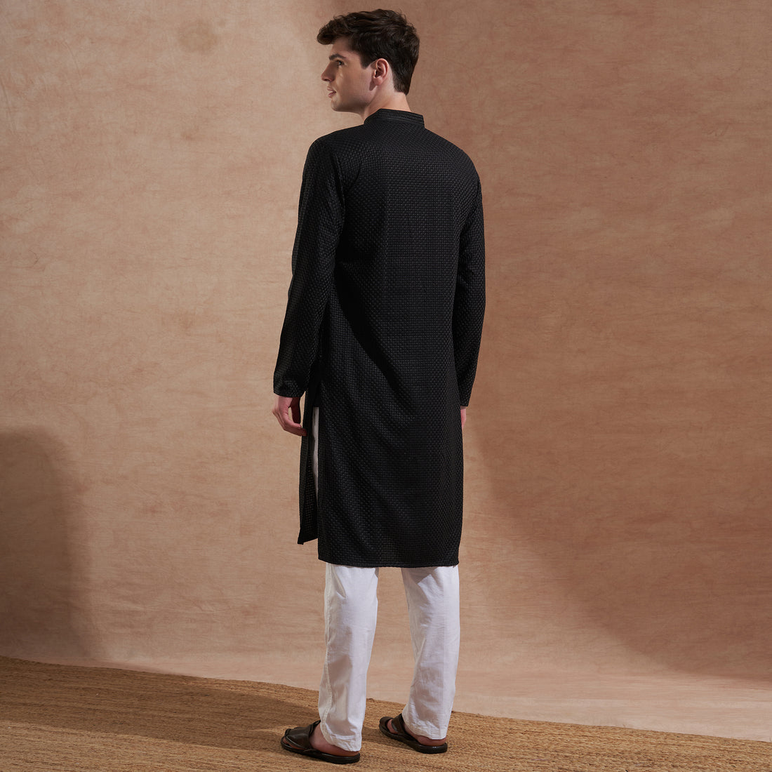 Men’s Black Textured Embroidered Kurta
