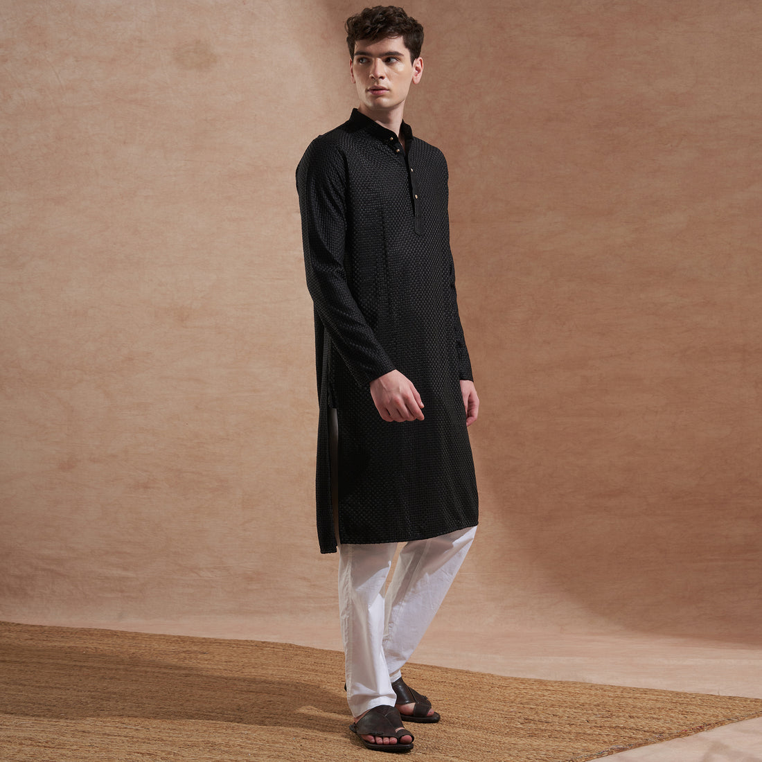Men’s Black Textured Embroidered Kurta