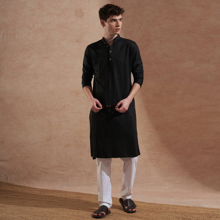 Men’s Black Textured Embroidered Kurta 2