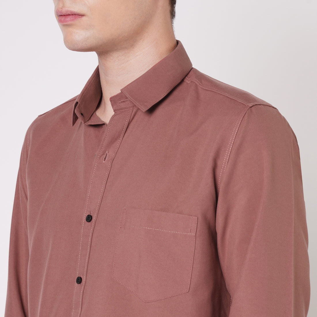 Dusty rose men's solid shirt collar and chest pocket detail